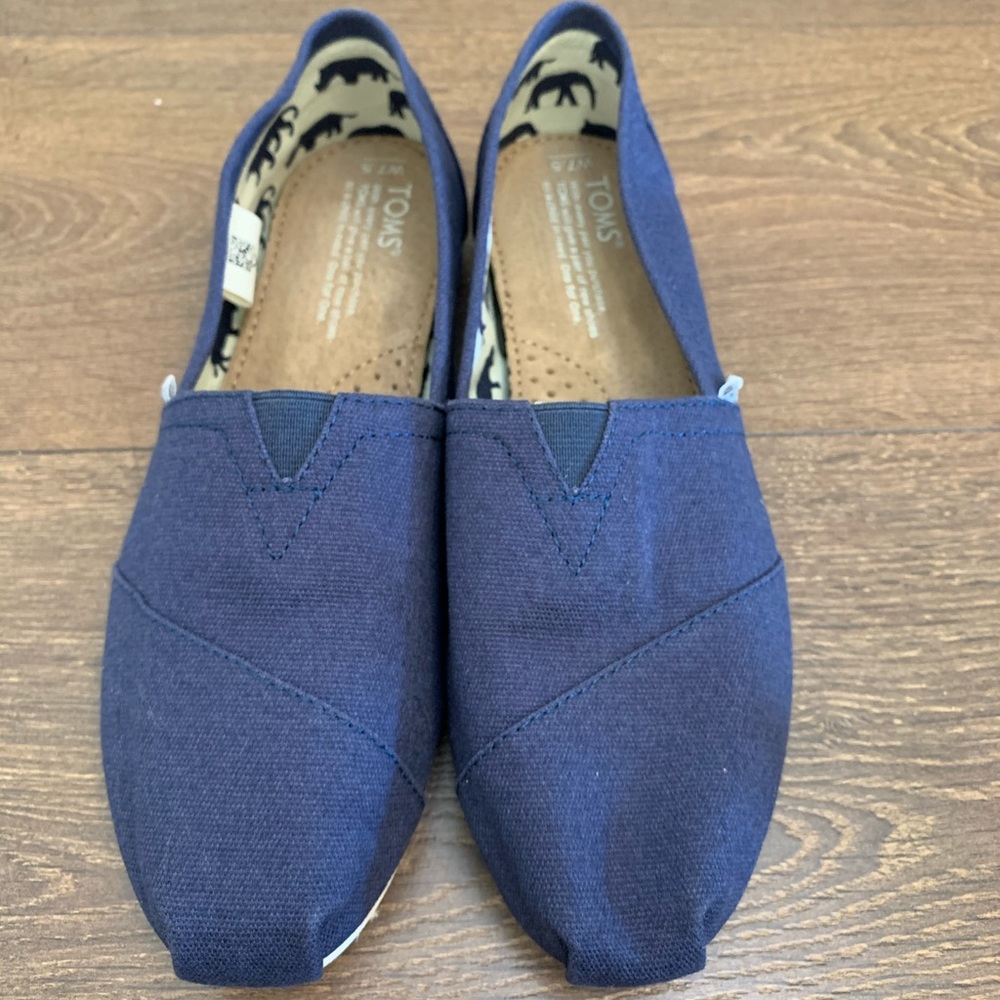 TOMS Navy Canvas Classics